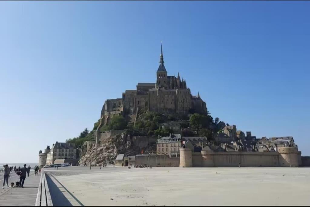 Maison Proche Du Mont Saint Michel Pontorson Kültér fotó